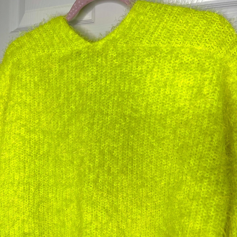 Sweater - Picture 6 of 9
